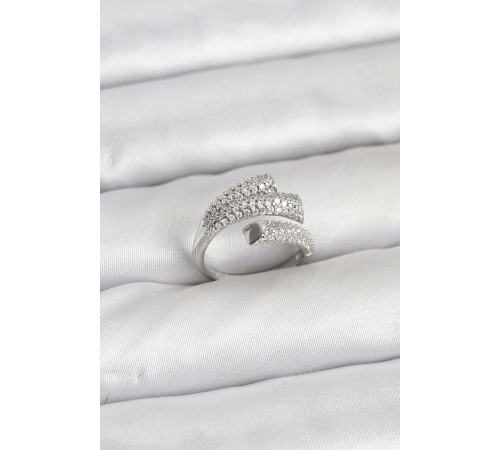 Gümüş Renk Zirkon Taşlı Pirinç Kadın Yüzük