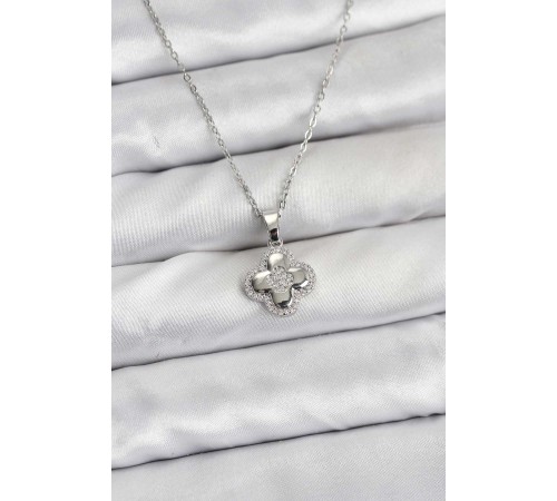 316L Çelik Zincir Gümüş Renk Zirkon Taşlı Yonca Model Kadın Kolye