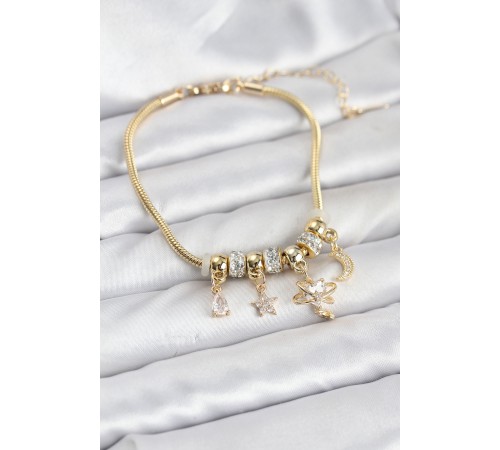 Pirinç Gold Renk Kalpli Model Charmlı Kadın Bileklik