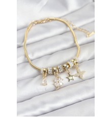 Gold Renk Pirinç Yonca Charmlı Kadın Bileklik