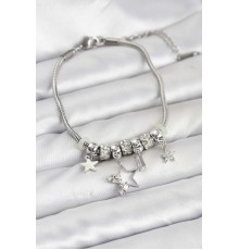 Gümüş Renk Pirinç Yıldız Model Charmlı Kadın Bileklik