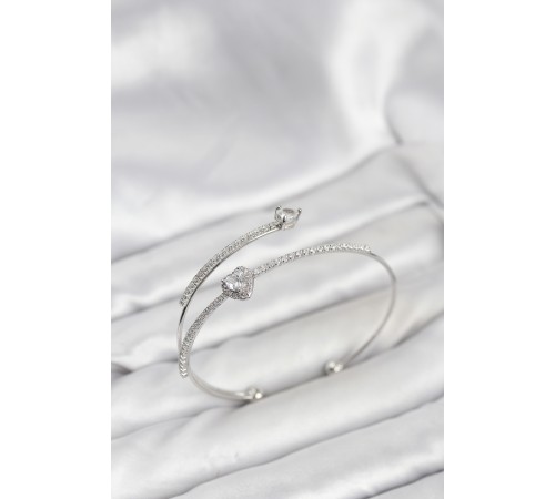 Kalp Model Pirinç Gümüş Renk Kadın Bileklik