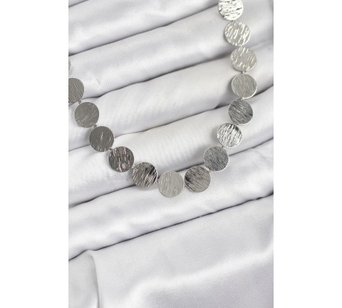 Yuvarlak Plaka Model Gümüş Renk Kadın Kolye