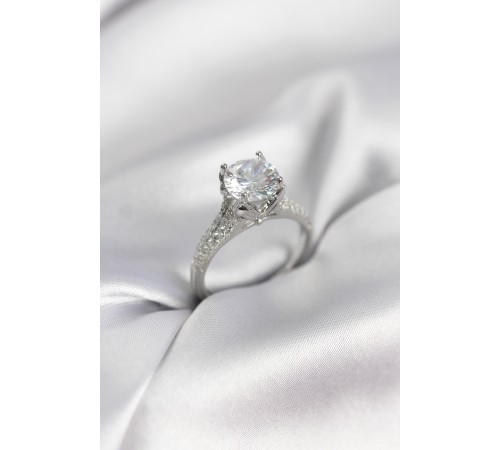 Gümüş Renk Tek Taş Model Zirkon Taşlı Kadın Yüzük