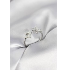Gümüş Renk Sedefli Çiçek Model Kadın Yüzük