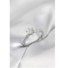 Gümüş Renk Zirkon Taşlı Tek Taş Model Kadın Yüzük