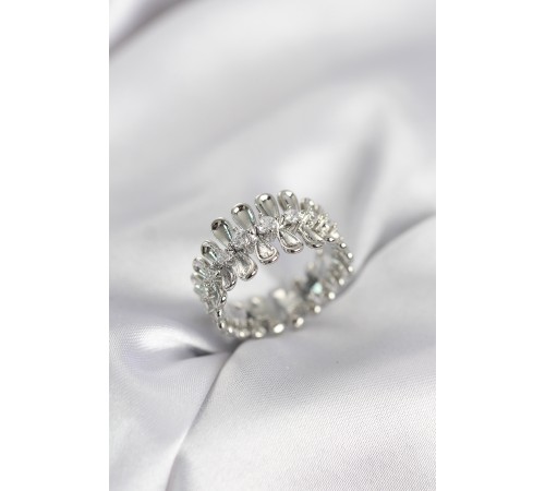 Gümüş Renk Zirkon Taşlı Sıralı Damla Model Kadın Yüzük