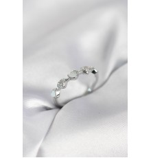 Gümüş Renk Minimal Kalp Model Zirkon Taşlı Pirinç Kadın Yüzük