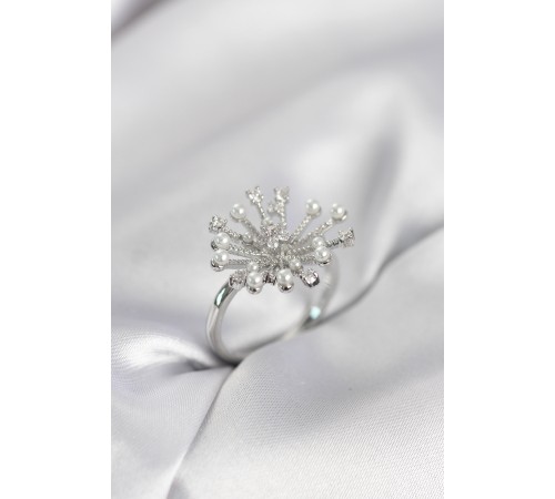 Gümüş Renk Karahindiba Model Zirkon Taşlı Kadın Yüzük