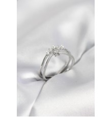 Gümüş Renk İncili Yıldız Model Zirkon Taşlı Kadın Yüzük