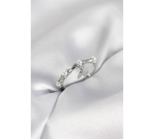 Gümüş Renk Sallantılı Kemik Model Kadın Yüzük