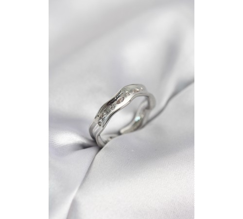 Gümüş Renk Su Damlası Model Zirkon Taşlı Kadın Yüzük