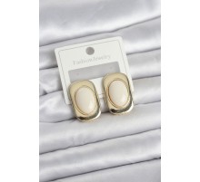 Beyaz Renk Kare Model Vintage Kadın Küpe