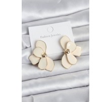 Krem Mineli Lotus Model Pirinç Kadın Küpe