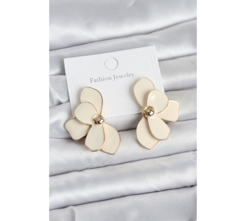 Krem Mineli Lotus Model Pirinç Kadın Küpe