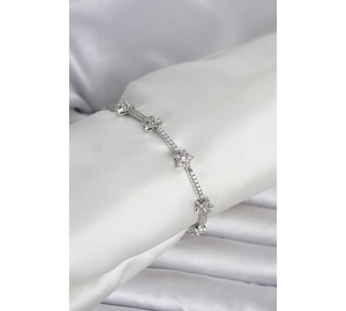 Pirinç Gümüş Renk Zirkon Taşlı Yıldız Model Kadın Bileklik