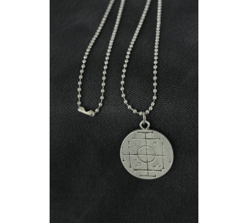 Madalyon Figürlü Metal Erkek Kolye Madalyon Figürlü Metal Erkek Kolye