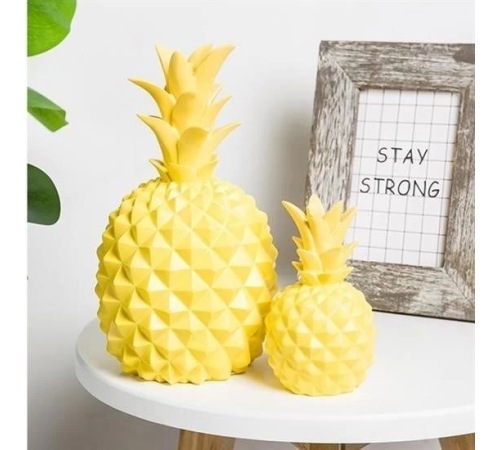 Ananas Şeklinde Desenli Büyük Boy Pilli Masa ve Gece Lambası Ananas Şeklinde Desenli Büyük Boy Pilli Masa ve Gece Lambası
