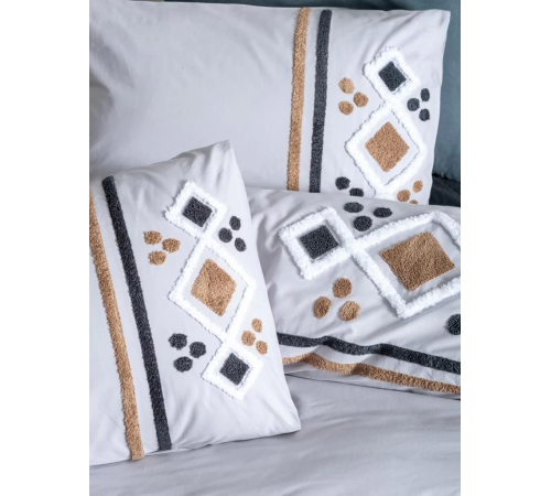 Cotton Box Puff Nakışlı Ranforce Çift Kişilik Nevresim Takımı Stesso Mavi Cotton Box Puff Nakışlı Ranforce Çift Kişilik Nevresim Takımı Stesso Mavi
