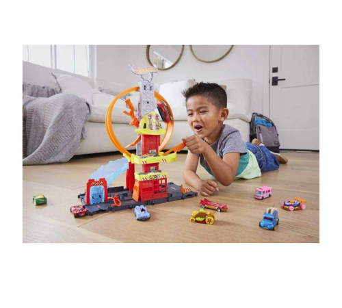 HKX41 Hot Wheels Çember Pistli İftaiye İstasyonu