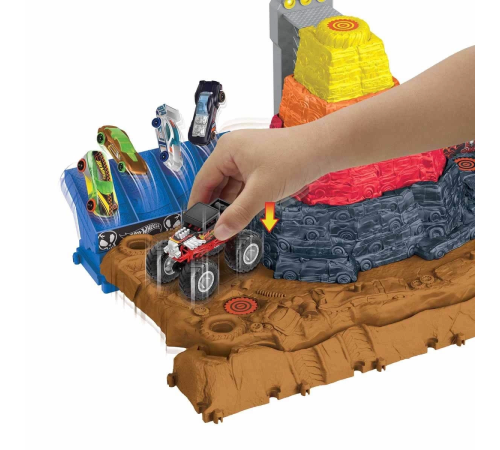 Hot Wheels Monster Trucks Muhteşem Çarpışma Arenası Oyun Seti HNB96 Hot Wheels Monster Trucks Muhteşem Çarpışma Arenası Oyun Seti HNB96