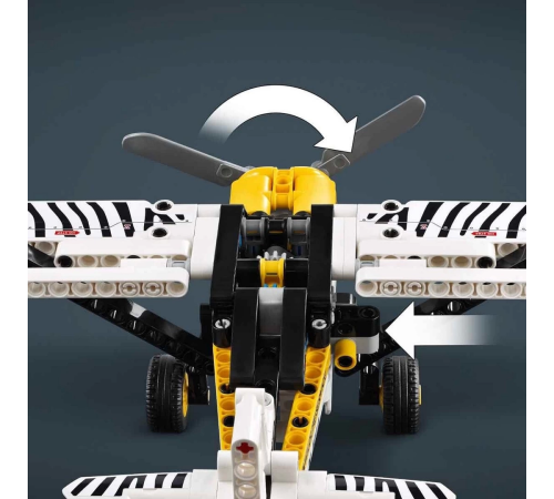 LEGO Technic Arazi Uçağı LEGO Technic Arazi Uçağı