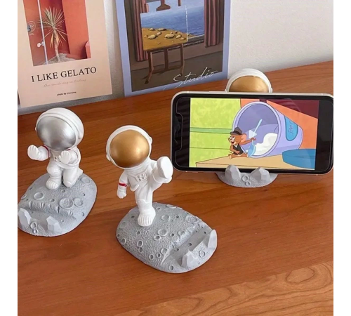 Mini Astronot Model Telefon ve Tablet Tutucu Standı Mini Astronot Model Telefon ve Tablet Tutucu Standı