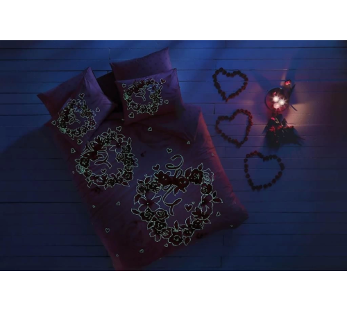 Taç Glow Parlayan Çift Kişilik Nevresim Takımı Roses Pembe Taç Glow Parlayan Çift Kişilik Nevresim Takımı Roses Pembe