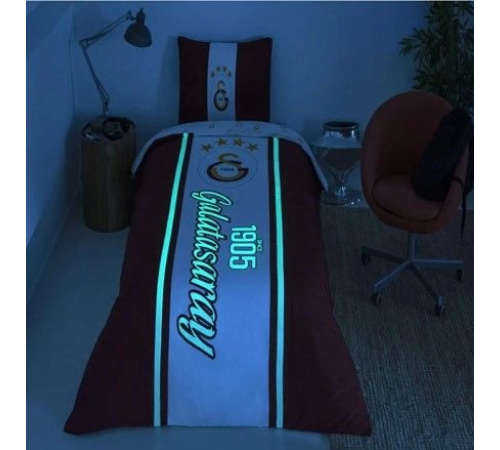 Taç Lisanslı Tek Kişilik Nevresim Takımı Galatasaray 1905 Glow Taç Lisanslı Tek Kişilik Nevresim Takımı Galatasaray 1905 Glow