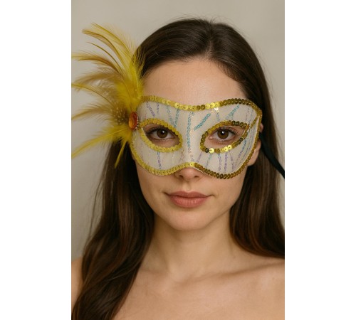 Altın Renk Yandan Tüylü Pul Payet İşlemeli Parti Maskesi 23x12 cm