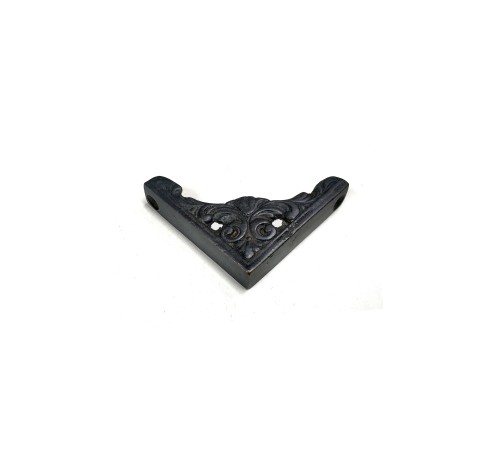Antika Tarz Dekoratif Pirinç Köşe Süsü - 58x58 mm, Oksit