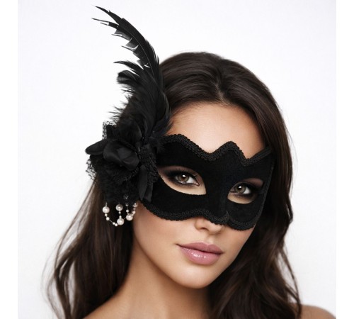 Beyaz İnci Detaylı Siyah Süet Venedik Kadın Maskesi Tüylü Güllü