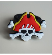 Kırmızı Renk Şapkalı Çocuk Uyumlu Plastik Korsan Yüzüğü