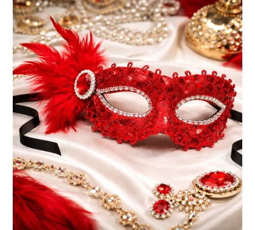 Kırmızı Taşlı Venedik Parti Maskesi – Tüylü Payetli
