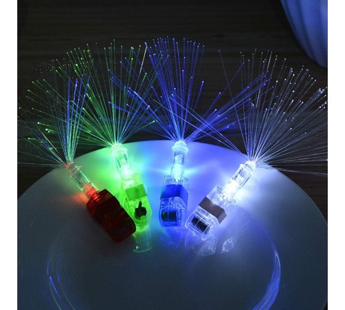 Led Işıklı Renkli Püsküllü Parmak Işığı 4 Renk 4 Adet