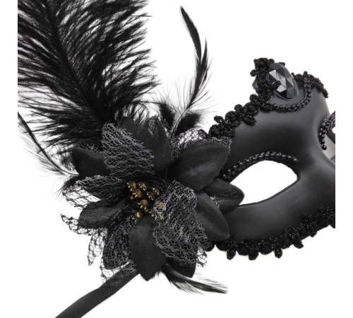 Siyah Mat Renk Yandan Tüylü Güllü Parti Balo Venedik Maskesi 16x22