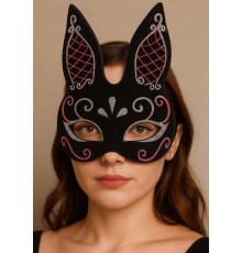 Siyah Renk Kırmızı Beyaz Simli Siyah Süet Kaplama Tavşan Maskesi 18x16 cm