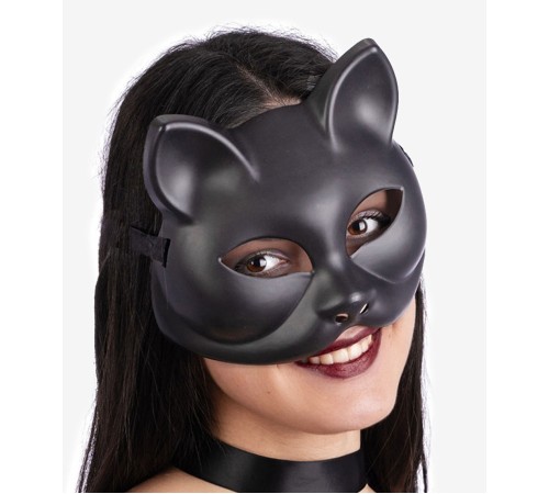 Siyah Renk Lüks Kedi Maskesi 12x13 cm