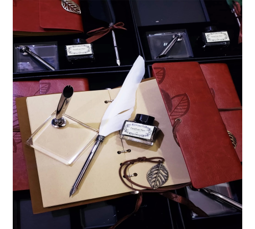 Divit Hokka Defter Ve Tüylü Kalem Seti Divit Hokka Defter Ve Tüylü Kalem Seti