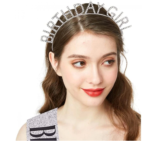 Gümüş Kristal Taşlı Birthday Girl Doğum Günü Tacı İthal Ürün A Kalite 17x16 Cm Gümüş Kristal Taşlı Birthday Girl Doğum Günü Tacı İthal Ürün A Kalite 17x16 Cm
