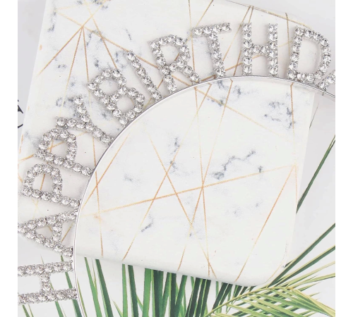 Gümüş Kristal Taşlı Happy Birthday Doğum Günü Tacı İthal Ürün A Kalite 17x16 Cm Gümüş Kristal Taşlı Happy Birthday Doğum Günü Tacı İthal Ürün A Kalite 17x16 Cm