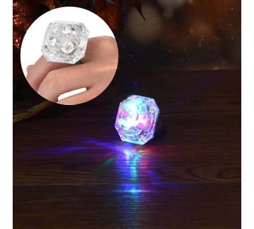 Kristal Tasarımlı Led Glow Işıklı 3 Modlu Gümüş Yüzük 3.5 X 5 Cm Kristal Tasarımlı Led Glow Işıklı 3 Modlu Gümüş Yüzük 3.5 X 5 Cm