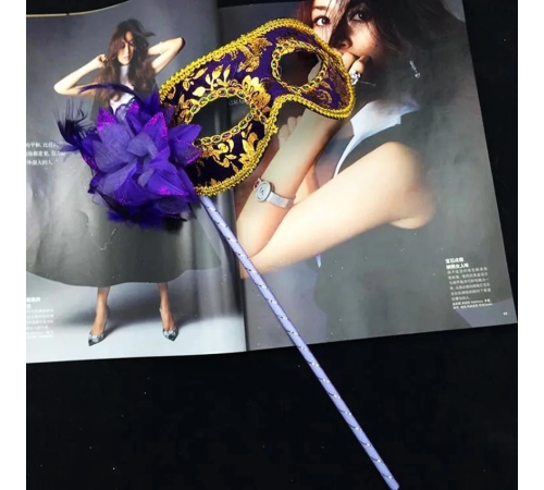 Lüks Taşlı Saplı Maskeli Balo Maskesi Mor Renk 35 Cm