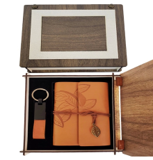 Özel Ahşap Kutulu Taba Deri Defter Ve Anahtarlık Set