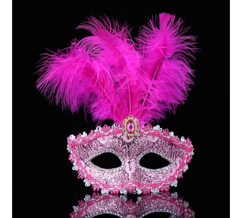 Pembe Dantel İşlemeli Pembe Tüylü Balo Parti Maskesi 17x20 Cm Pembe Dantel İşlemeli Pembe Tüylü Balo Parti Maskesi 17x20 Cm