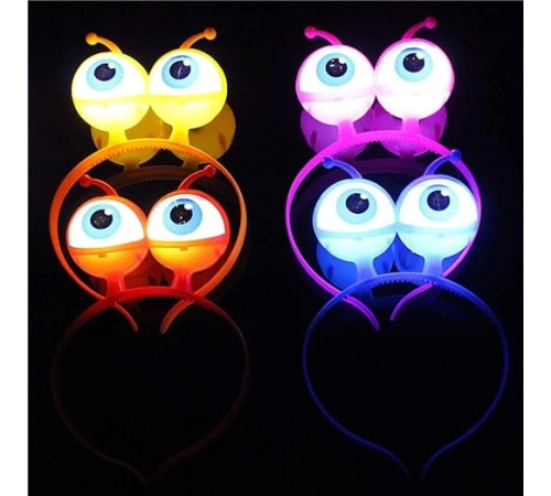 Rengarenk 3 Farklı Fonksiyonda Yanan Led Işıklı Uzaylı Göz Taç 1 Adet 18x12 Cm Rengarenk 3 Farklı Fonksiyonda Yanan Led Işıklı Uzaylı Göz Taç 1 Adet 18x12 Cm