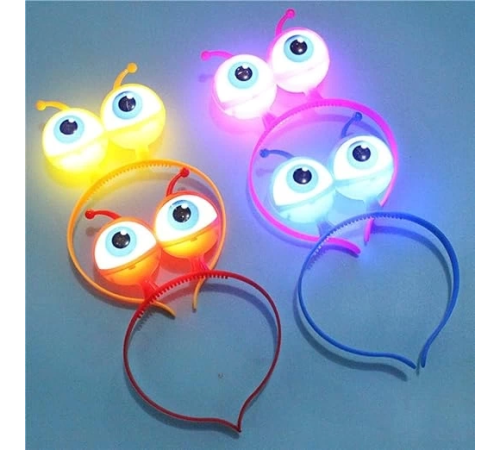 Rengarenk 3 Farklı Fonksiyonda Yanan Led Işıklı Uzaylı Göz Taç 1 Adet 18x12 Cm Rengarenk 3 Farklı Fonksiyonda Yanan Led Işıklı Uzaylı Göz Taç 1 Adet 18x12 Cm