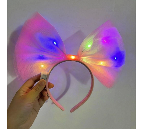 Rengarenk Led Işıklı Fiyonk Şekilli Tül Parti Tacı Pembe Renk 25x25 Cm Rengarenk Led Işıklı Fiyonk Şekilli Tül Parti Tacı Pembe Renk 25x25 Cm