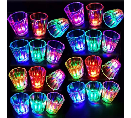 Renkli Led Parlayan Fiber Optik Glow Işıklı Bardak 5,5 X 5,5 Cm 1 Adet Renkli Led Parlayan Fiber Optik Glow Işıklı Bardak 5,5 X 5,5 Cm 1 Adet