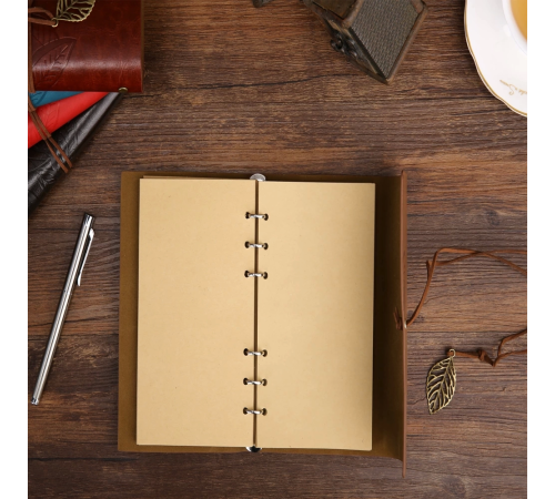 Yaprak Desenli Çizgisiz Deri Defter Yaprak Desenli Çizgisiz Deri Defter